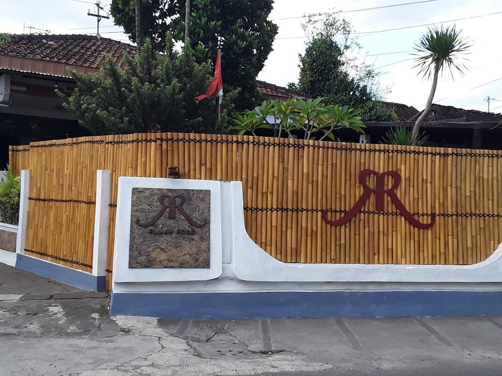 יוגיאקרטה Rumah Roso Homestay מראה חיצוני תמונה